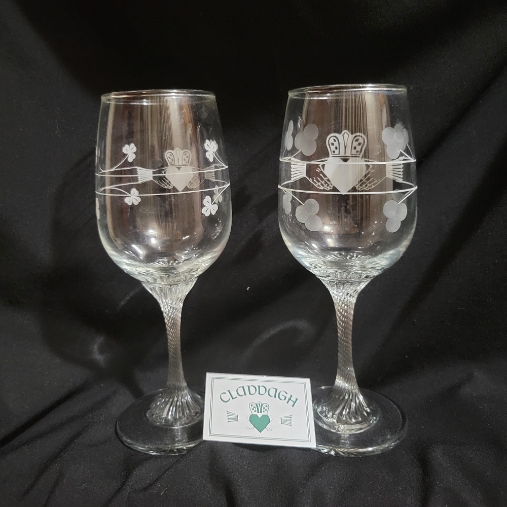 2 Vintage EAMON GLASS Champagne Flutes-Ireland-Claddagh Etched Glassware